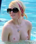 Avril Lavigne Naked