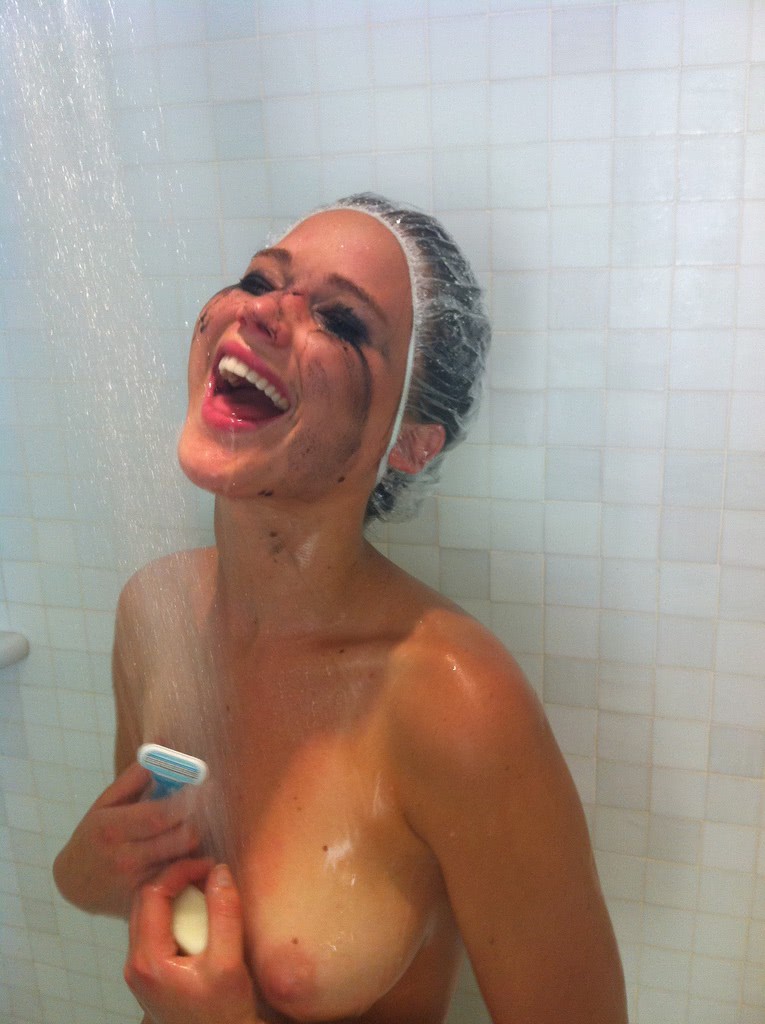 Jennifer Lawrence Nude Sexy brunete