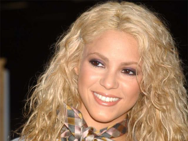 Shakira 86