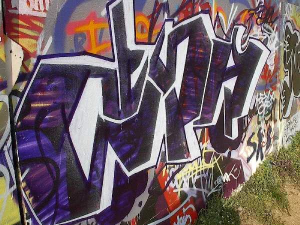 tag graffiti robion hip hop Im004672