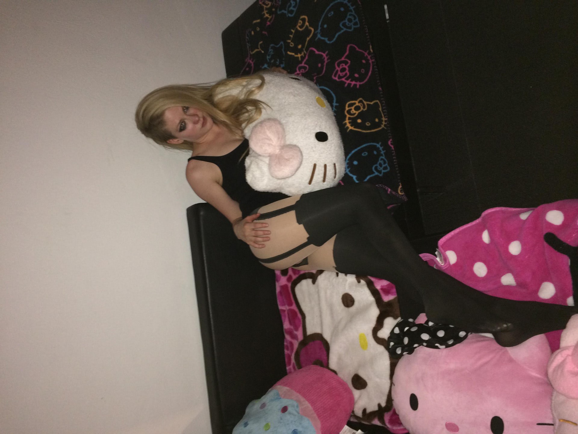 lolita Avril Lavigne Naked jpg lolita Avril Lavigne Naked