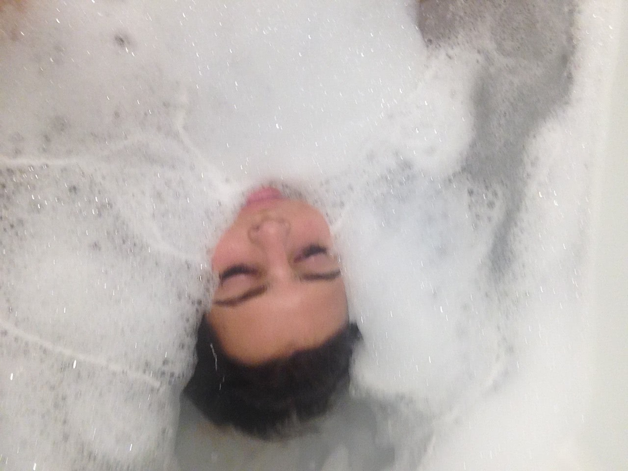 644x461 Emily Ratajkowski Nude Fapening Model Sexy