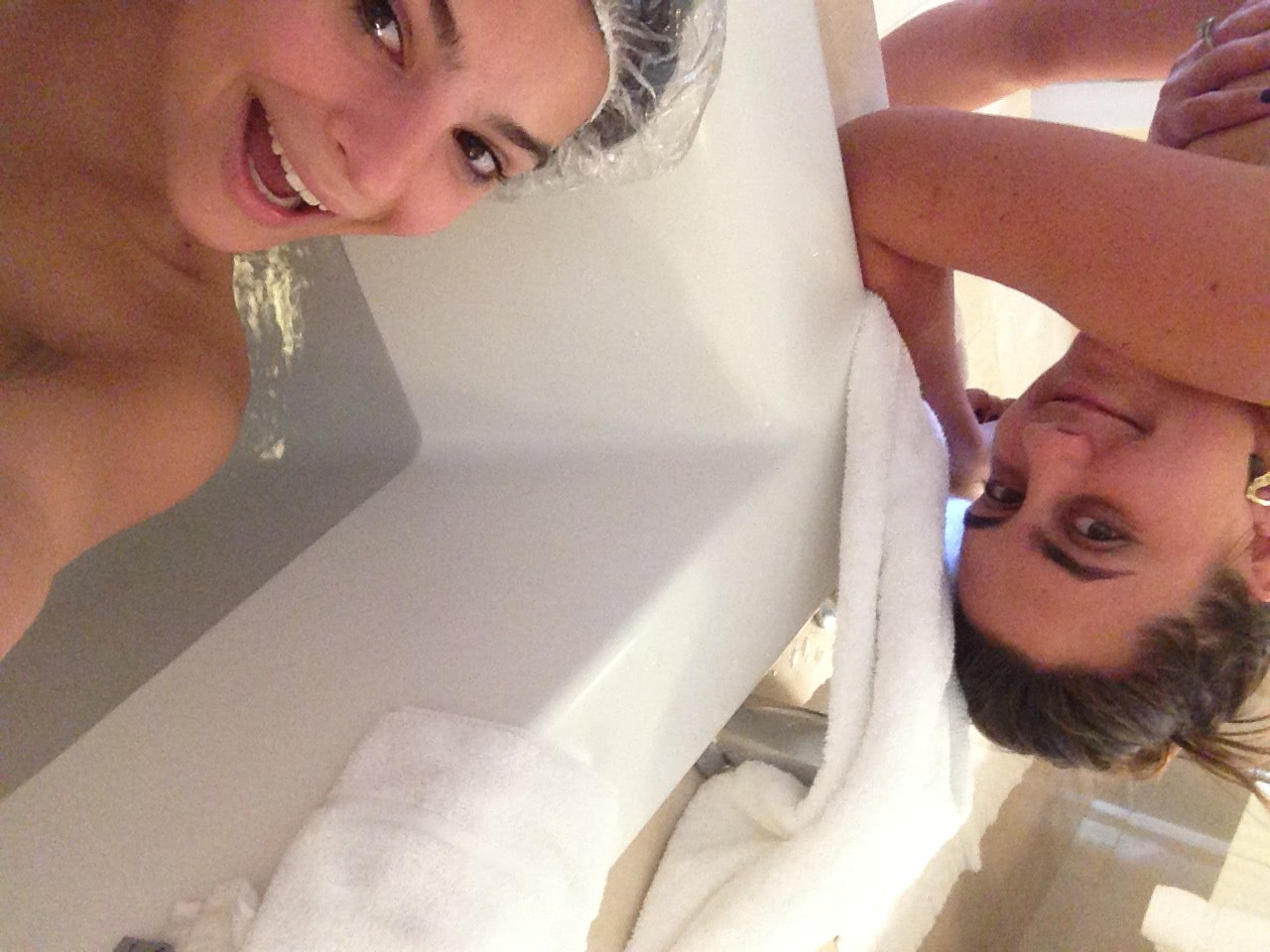 Emily Ratajkowski Nude Fapening Model Sexy singure