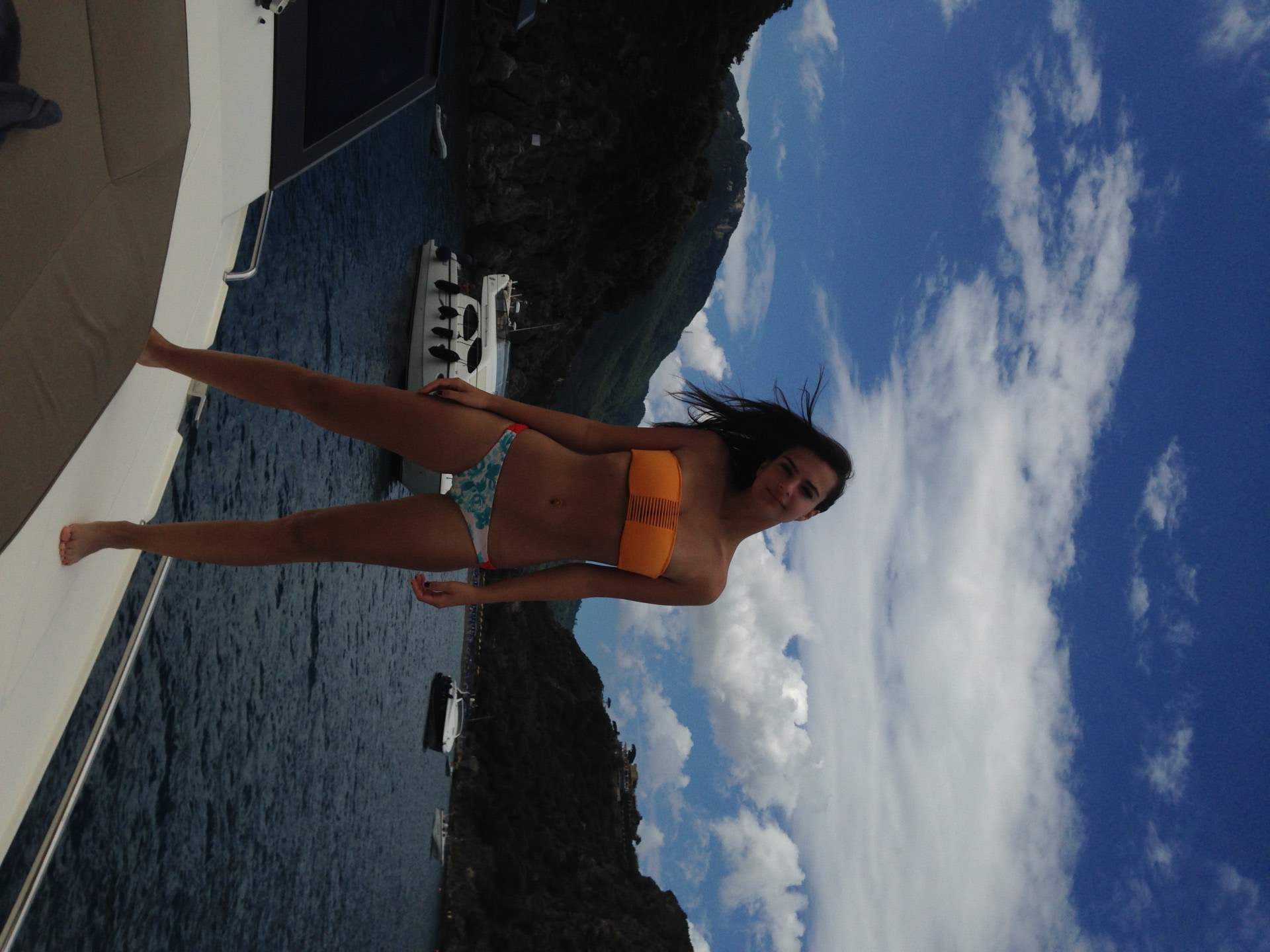 Emily Ratajkowski Nude Sexy romance