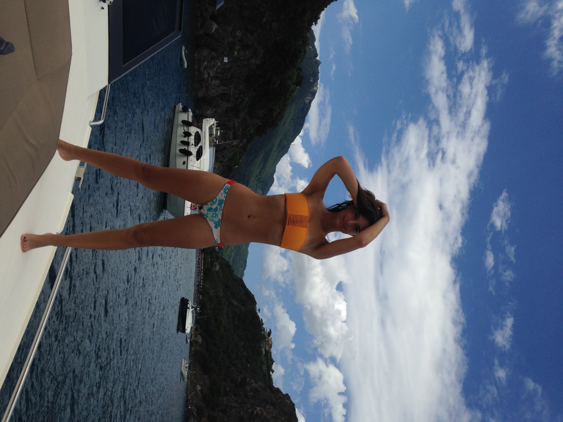 Emily Ratajkowski Nude Sexy rose