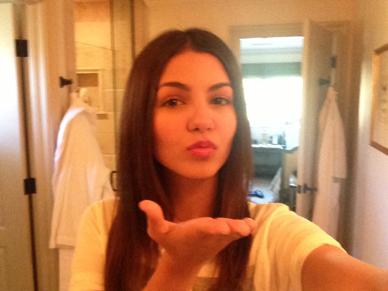 Victoria Justice 50 jpg Victoria Justice 50