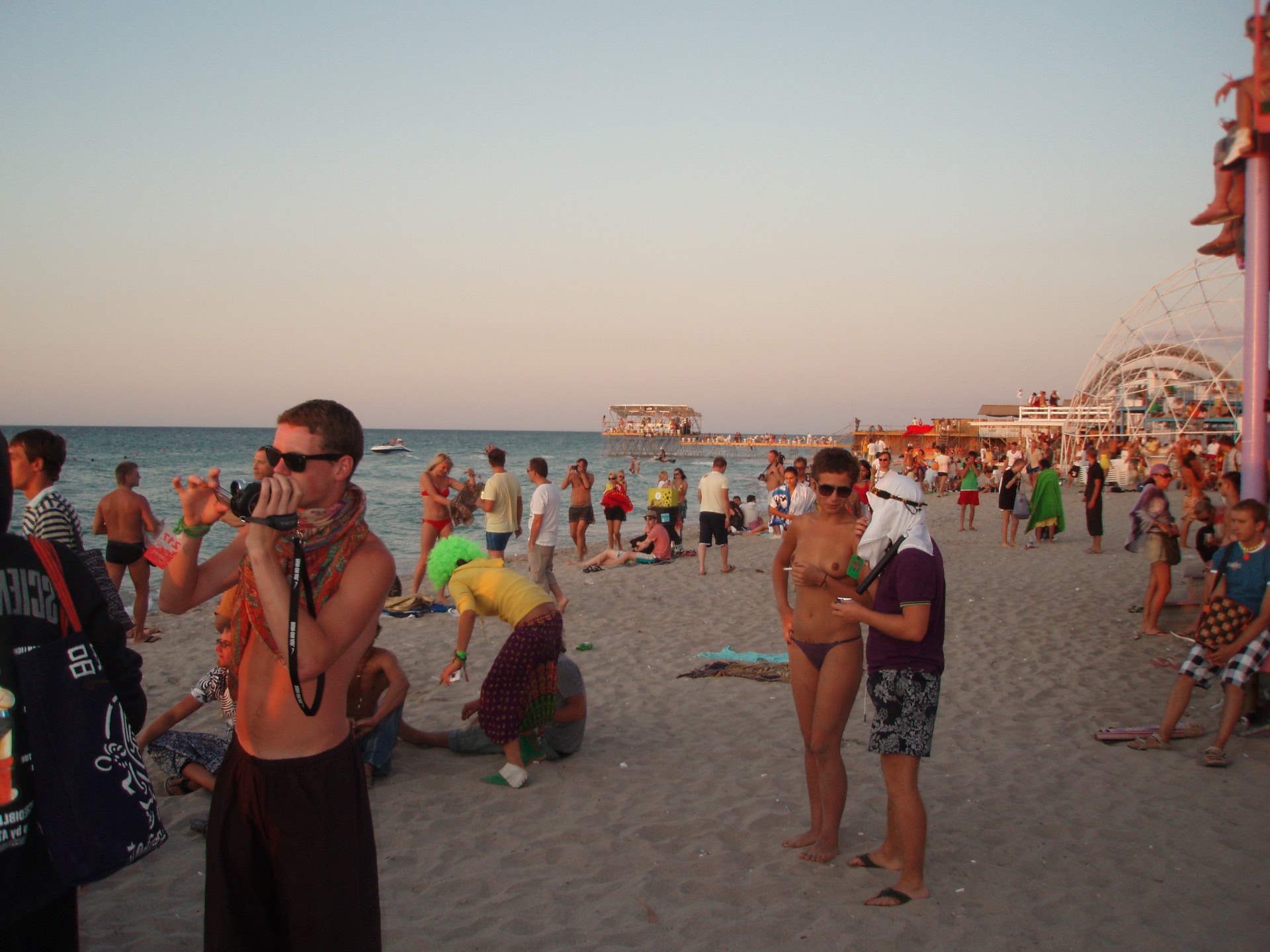 romania bunaciune pe plaja te ai scufunda putin in curul ei