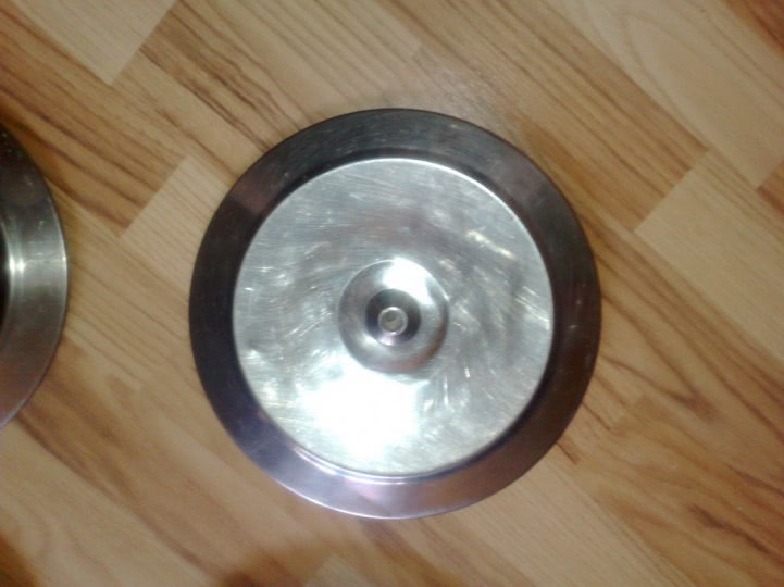 cu capac auriu jpg cu capac auriu