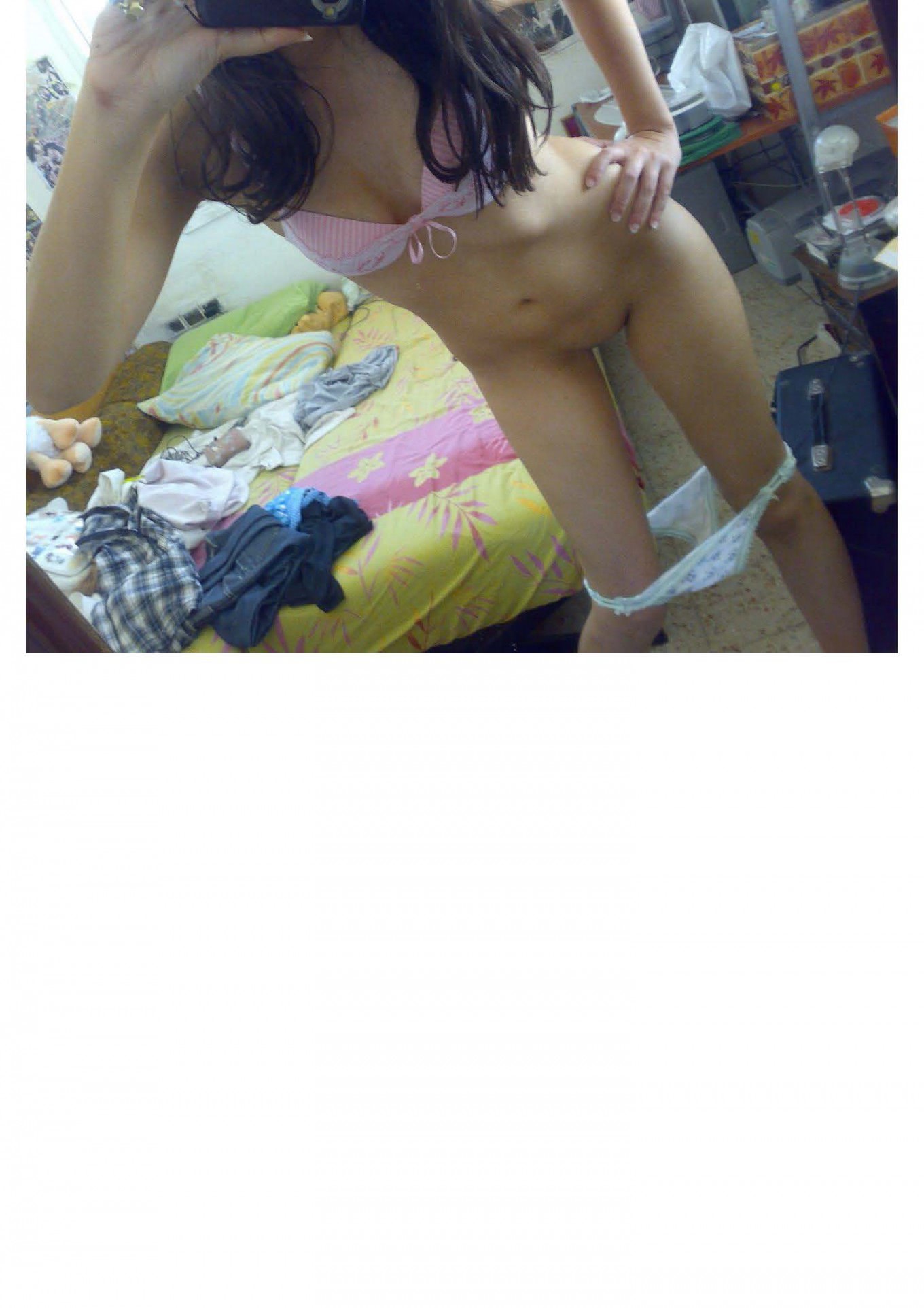 cele mai bune femei goale fusta