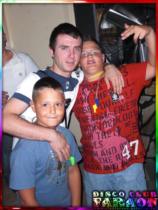 fete din moldova de peste prut