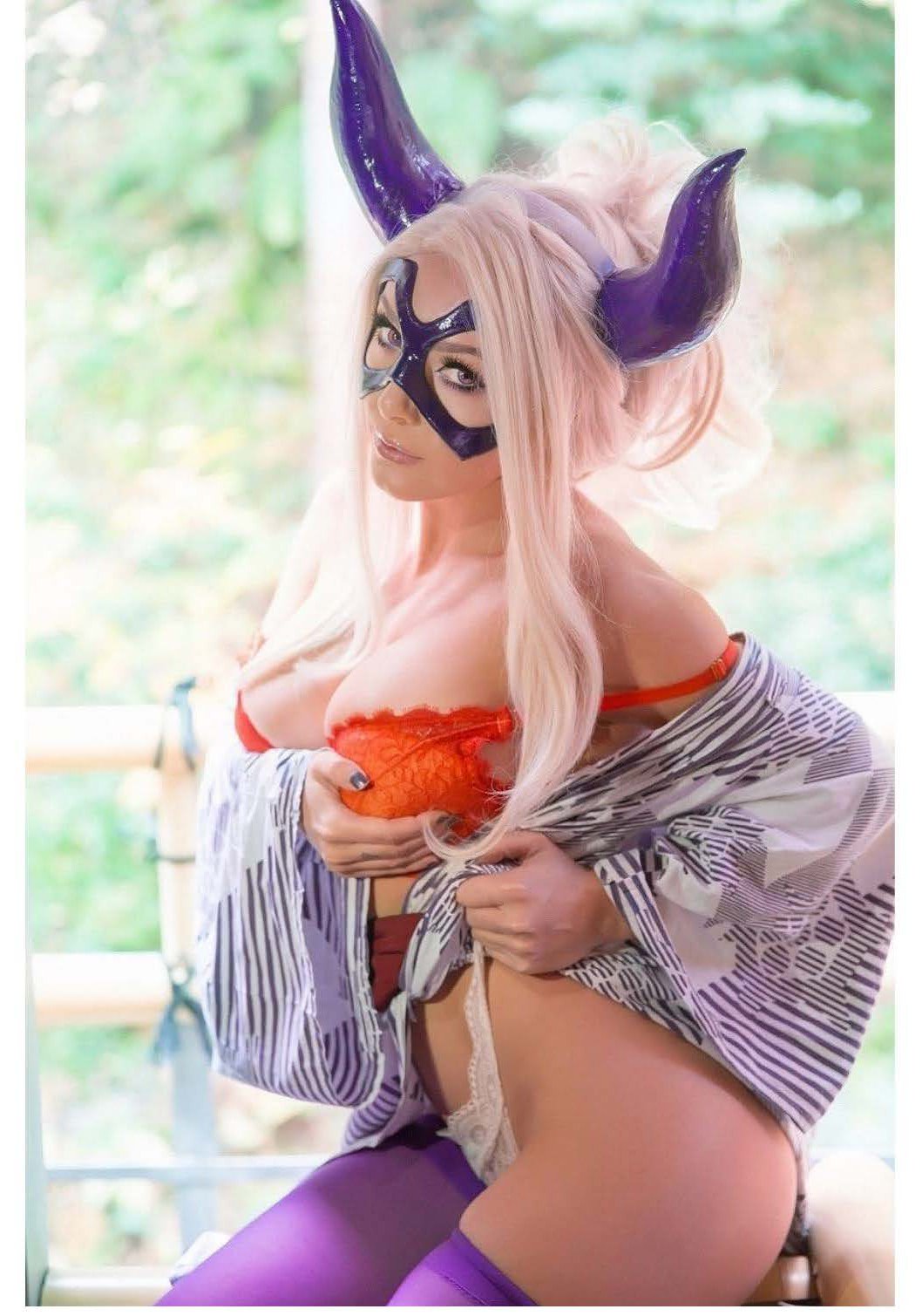 cosplay fete bune si sexy constanta