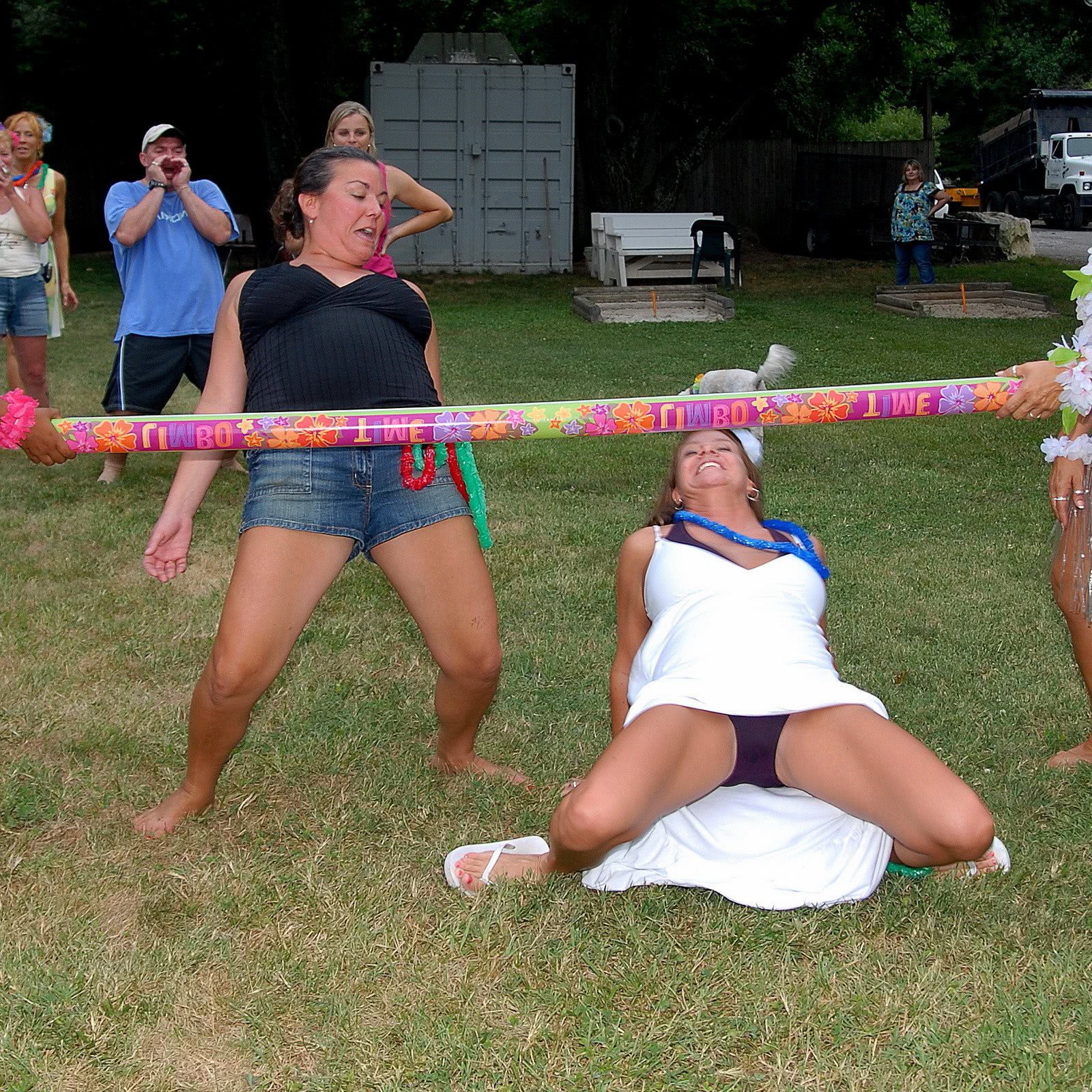 dirty upskirts maturewupskirts jpg dirty upskirts maturewupskirts