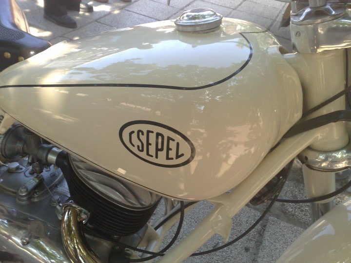 vreau prieten jpg vreau prieten