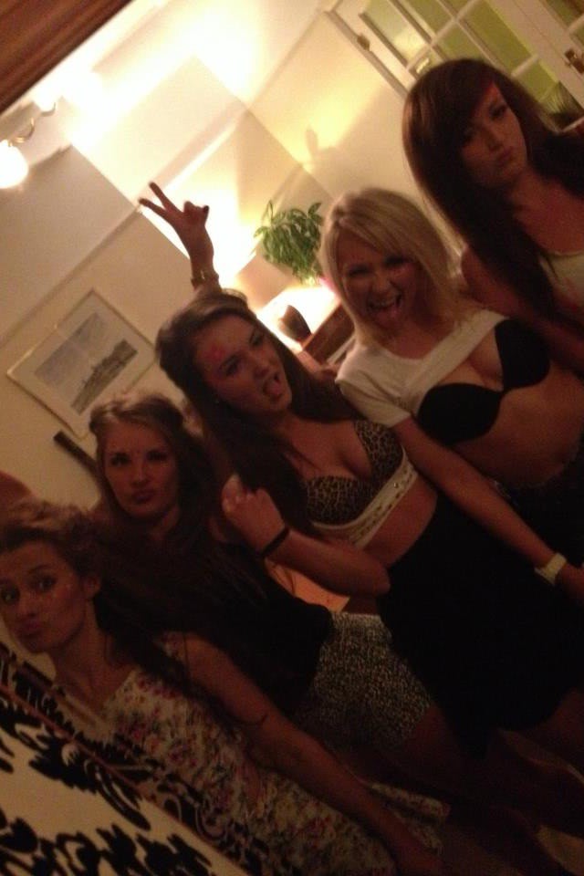 femei frumoase in pizda goala bronzat