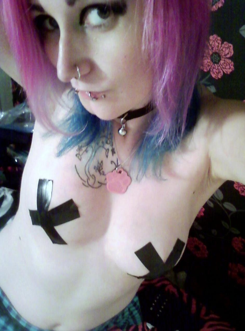 femei goale pe facebook tanline