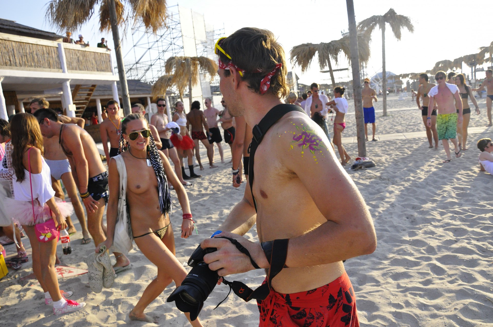 mai femei nud la plaja dezbracate jpg mai femei nud la plaja dezbracate