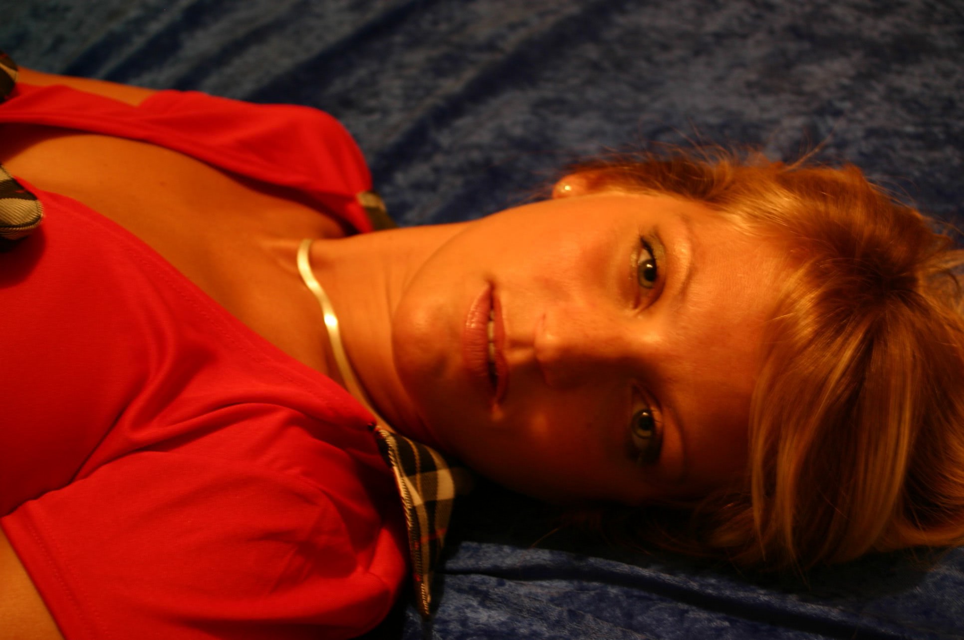 mures femei nud poze