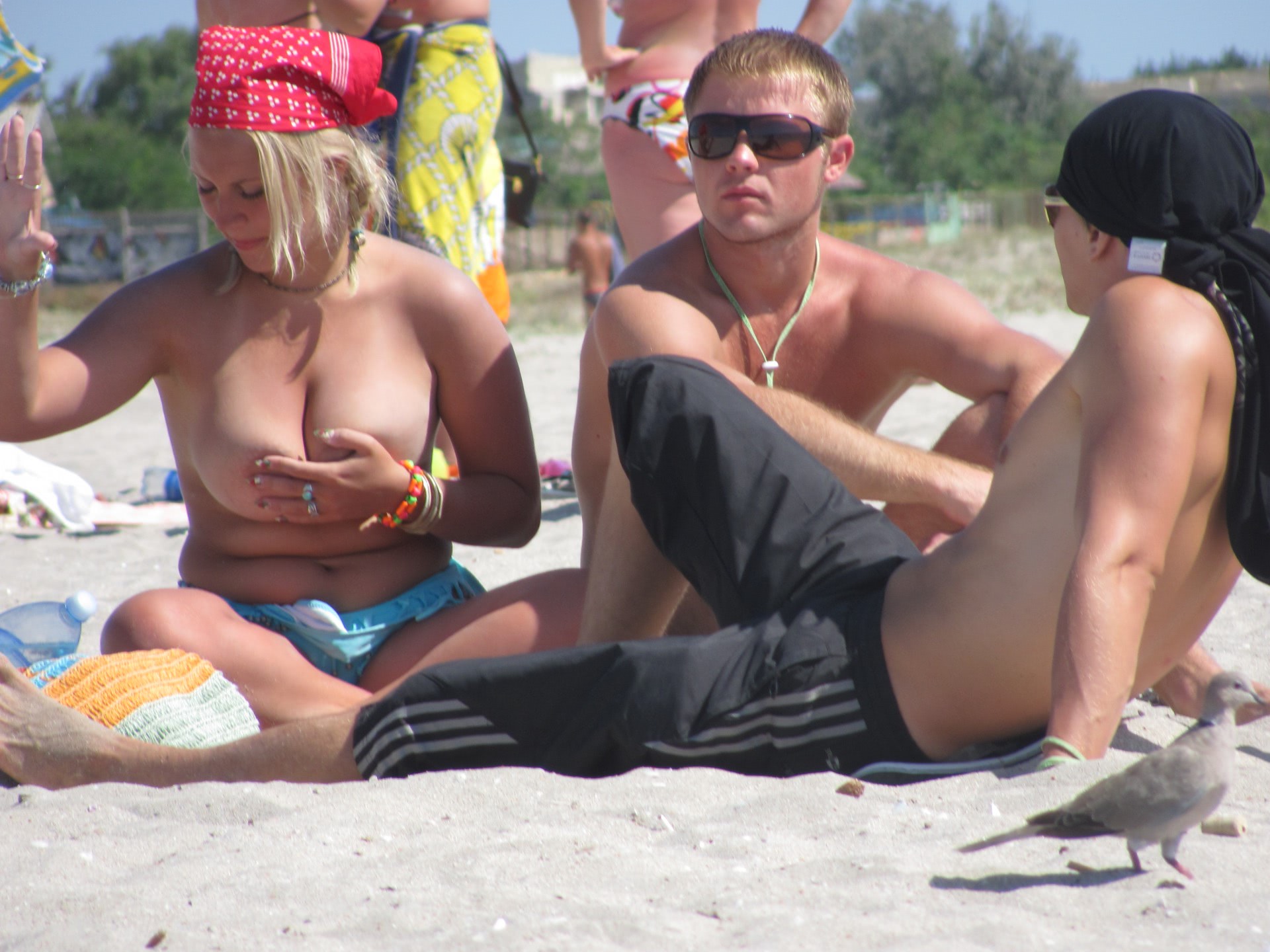 femei plinute goale mures