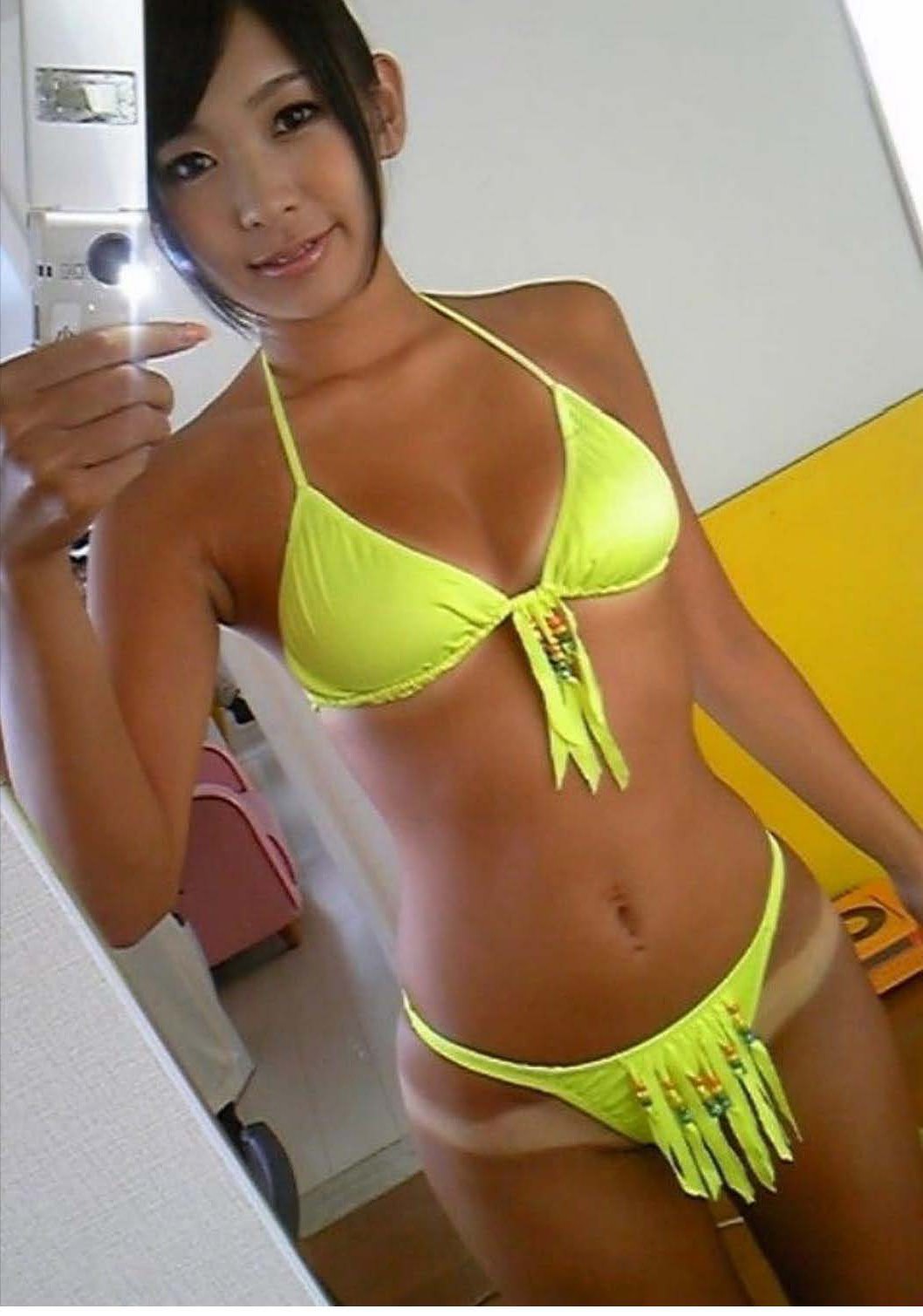 publi24 femei sexy dezbracate tanline jpg publi24 femei sexy dezbracate tanline