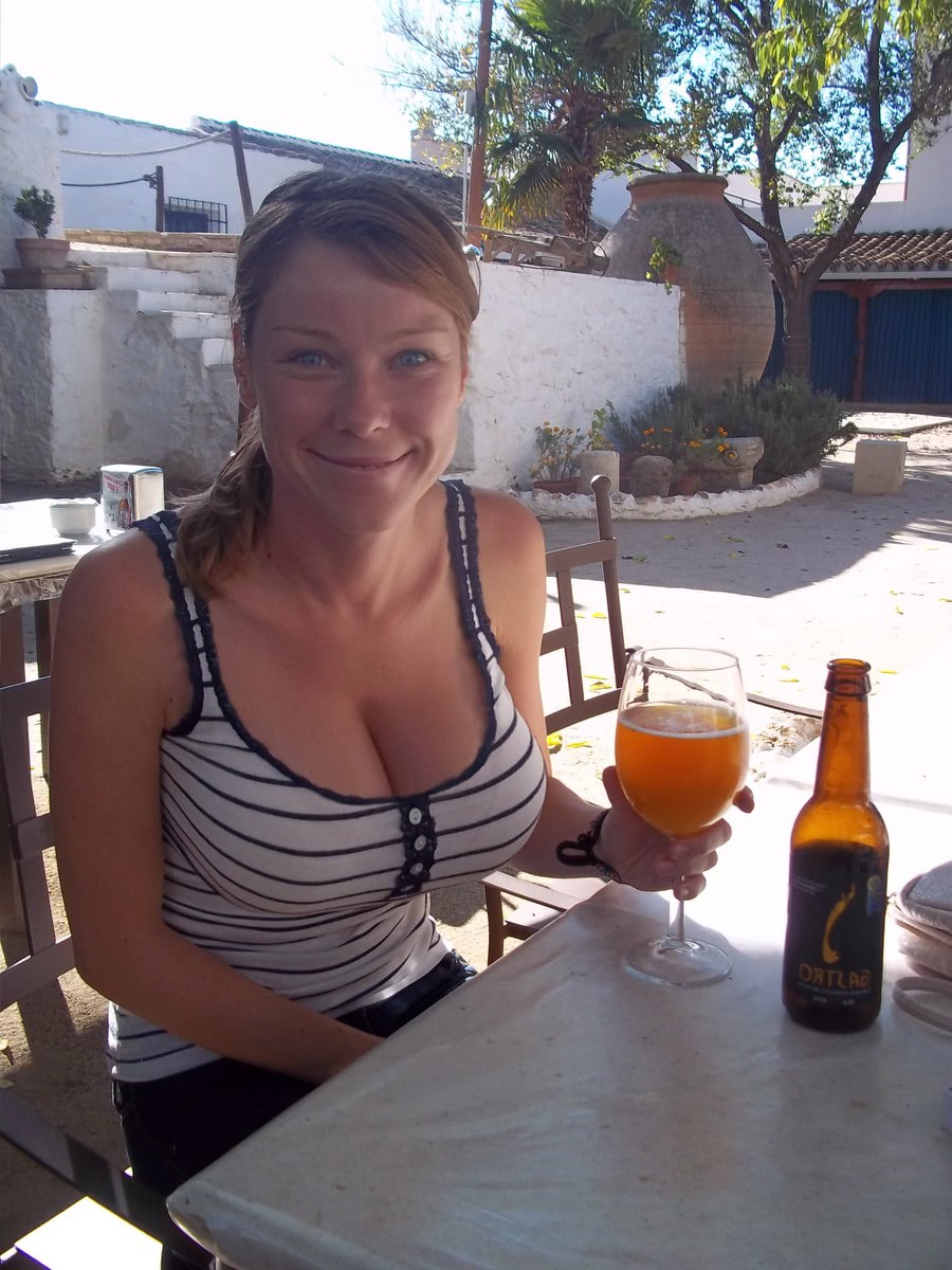 tinere femei singure cauta sex