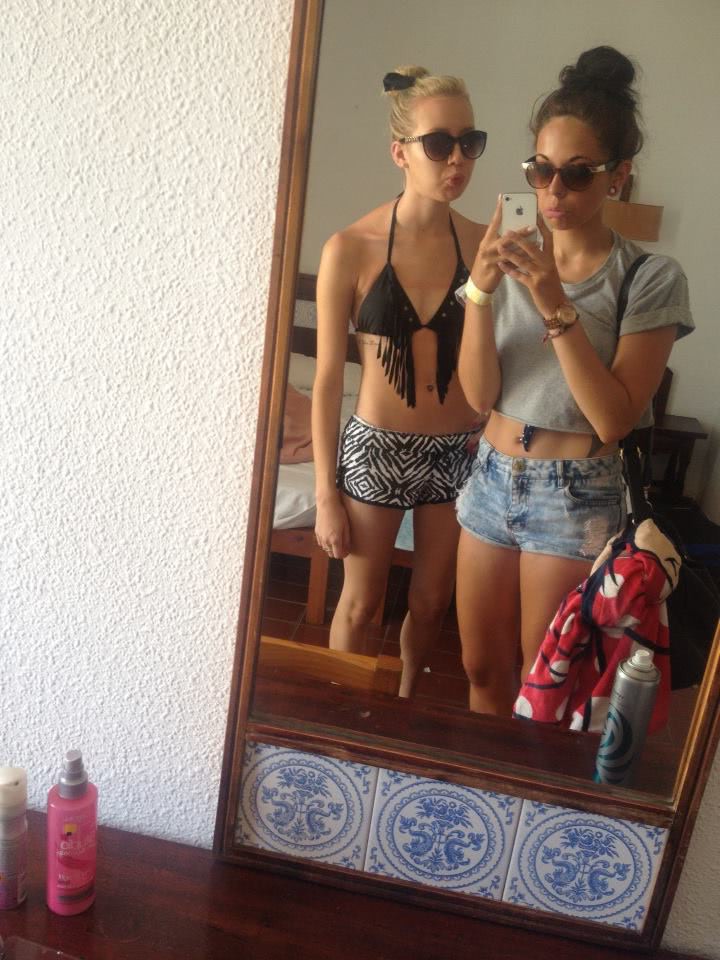 femeie goala poza jpg femeie goala poza