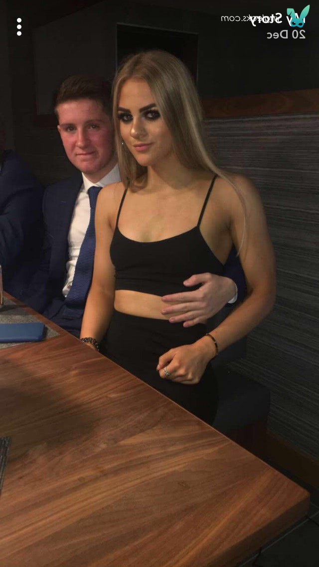 divortate fete care cauta iubit pe facebook