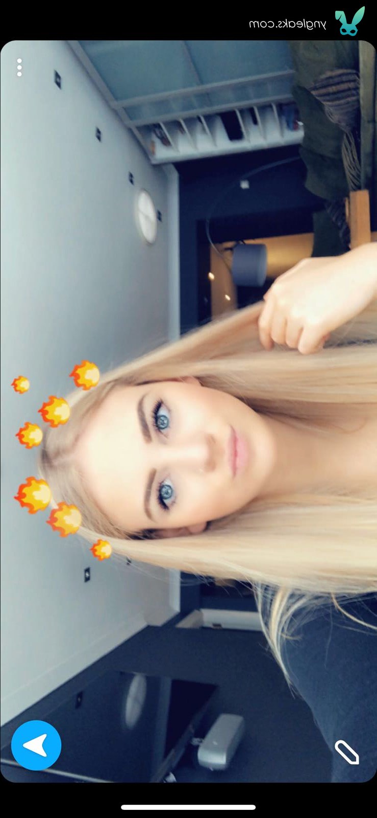 fete care cauta iubit pe facebook bruneta