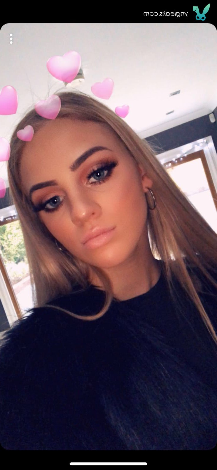 fete care cauta iubit pe facebook numar