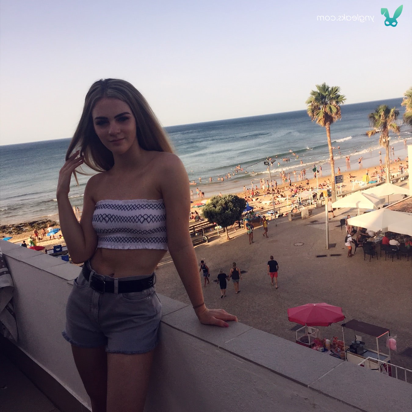 fete care cauta iubit pe facebook poze