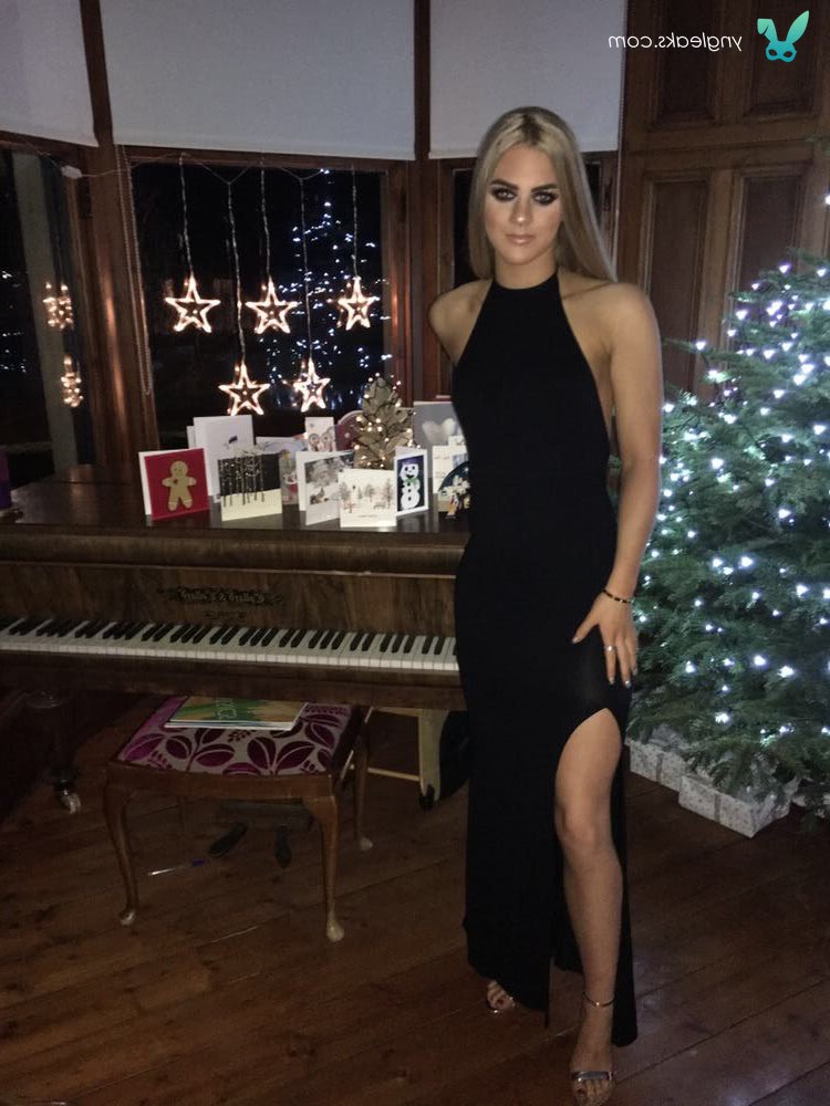 fete care cauta iubit pe facebook skype