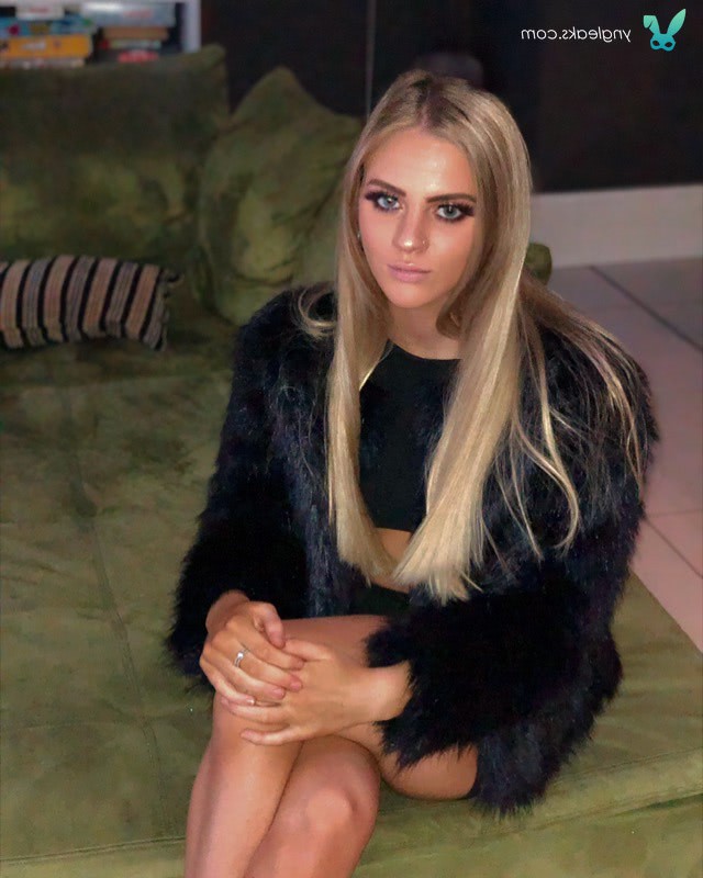 fete care cauta iubit pe facebook usoare