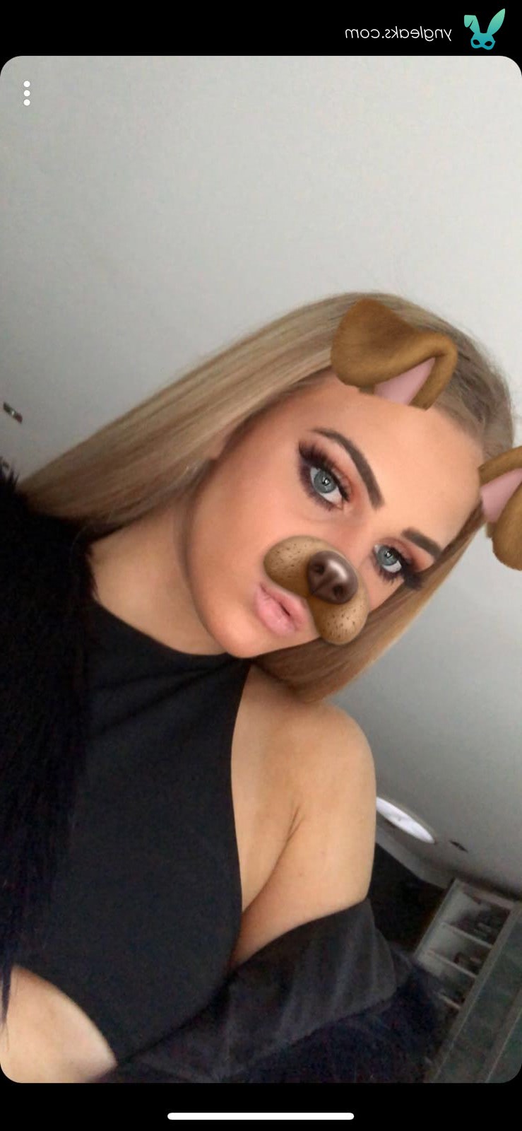 unei fete care cauta iubit pe facebook