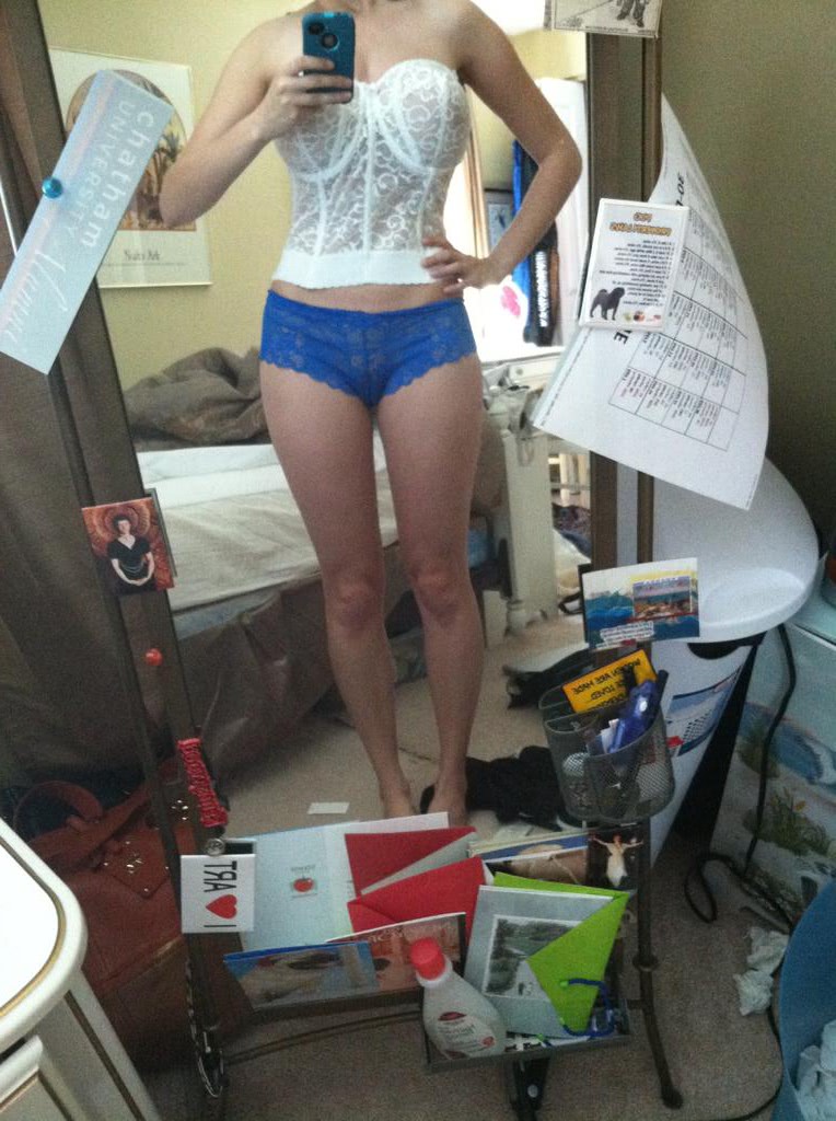 virgine fete care cauta relatii serioase