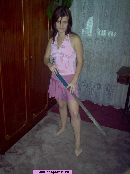 vreau fete dezbrăcate