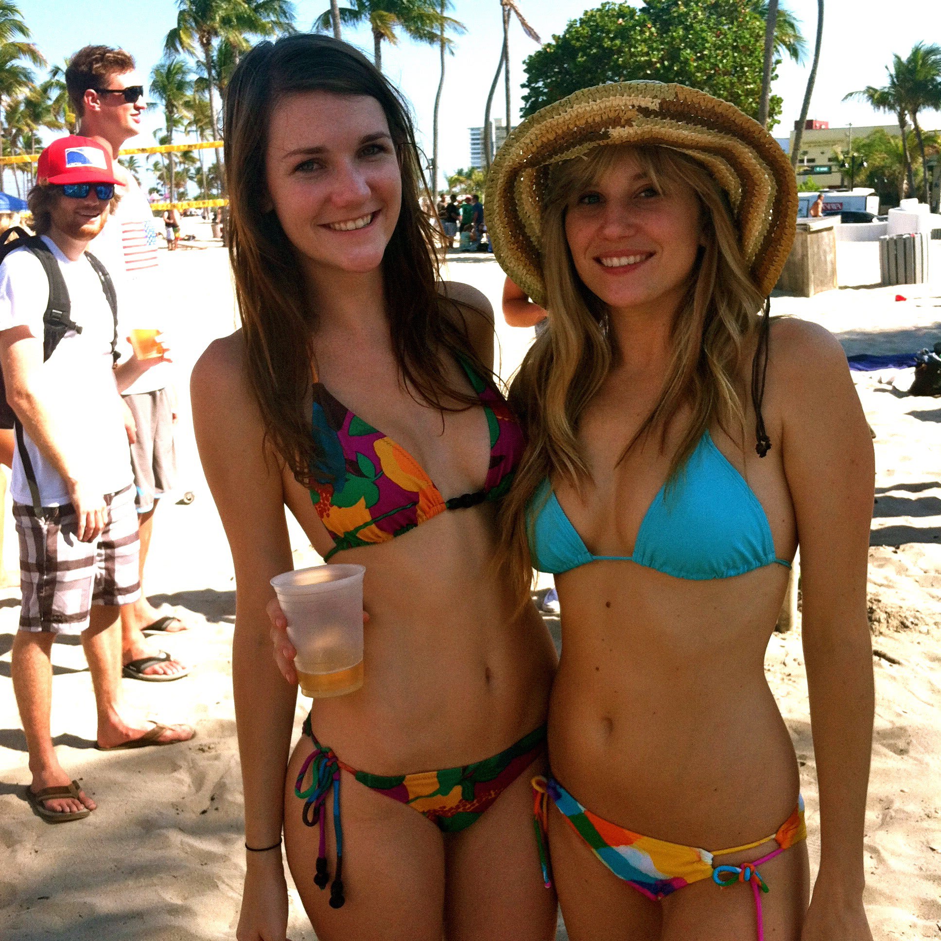 fete dezbracate xxx virgine