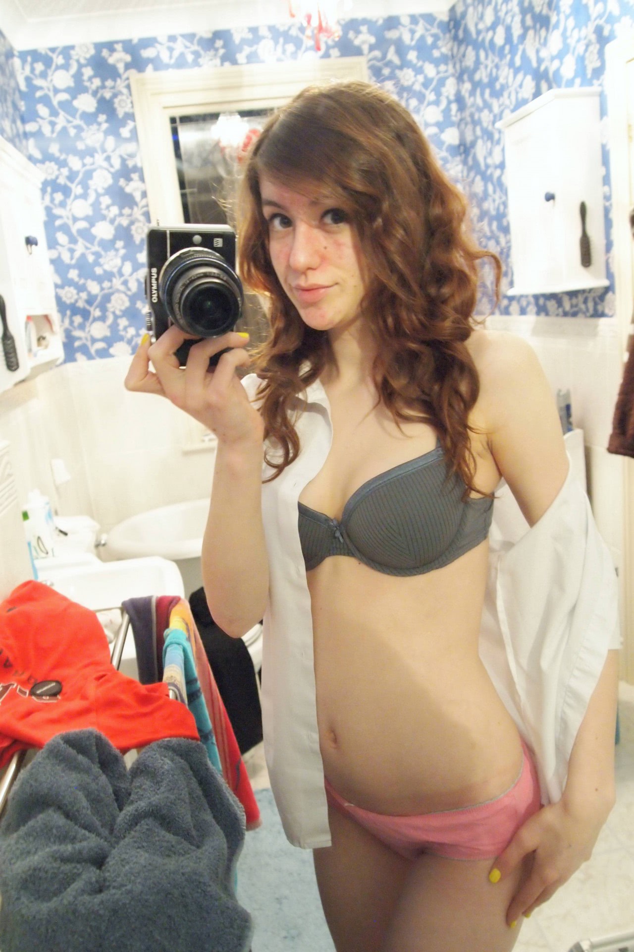 fete dezgolite de tot sibiu