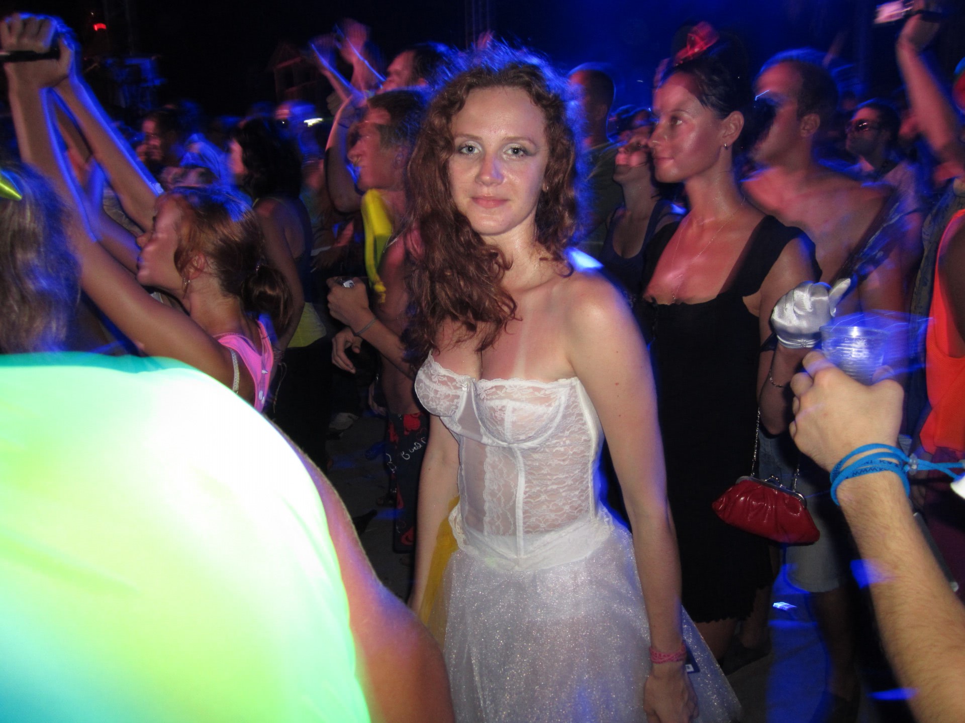 craiova fete goale pe plaja