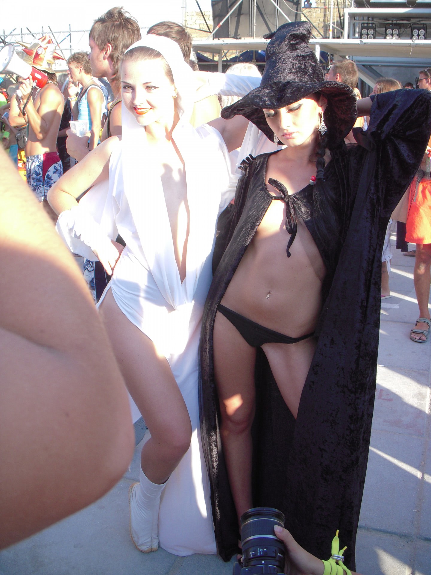 fete goale pe plaja vreau sa ma fut pe nisip topless jpg fete goale pe plaja vreau sa ma fut pe nisip topless