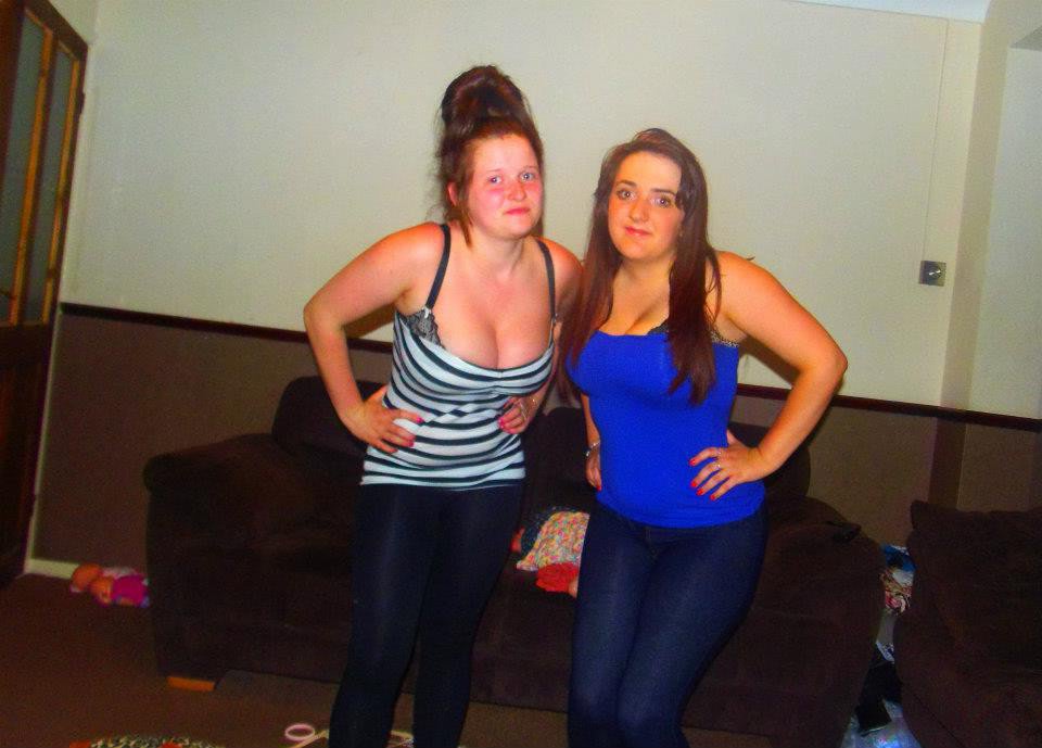 blonde fete husi vaslui