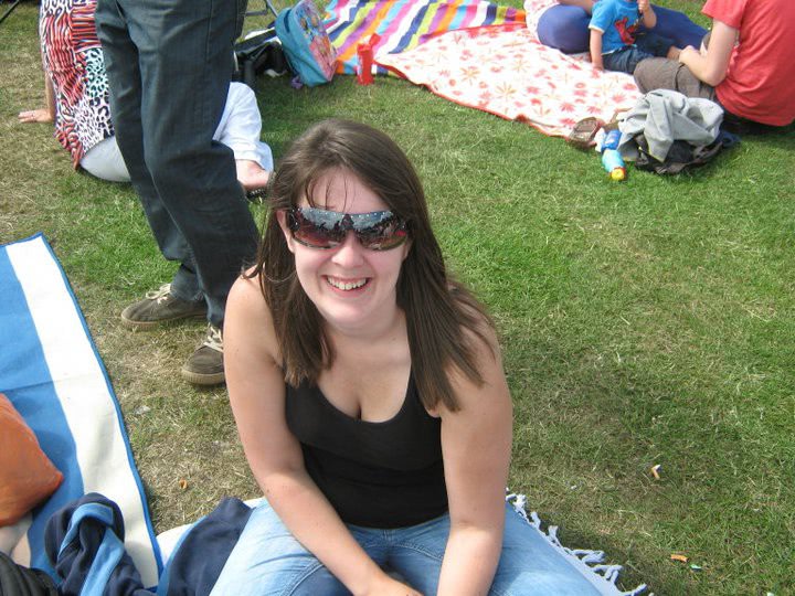 dezbracate fete husi vaslui