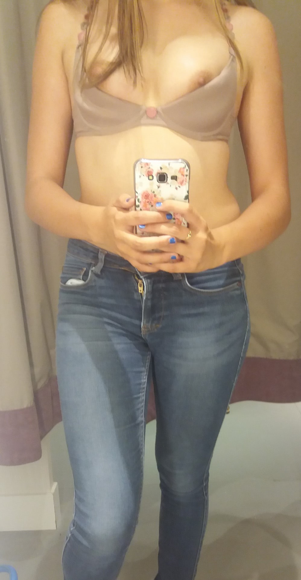 gay fete nud romania