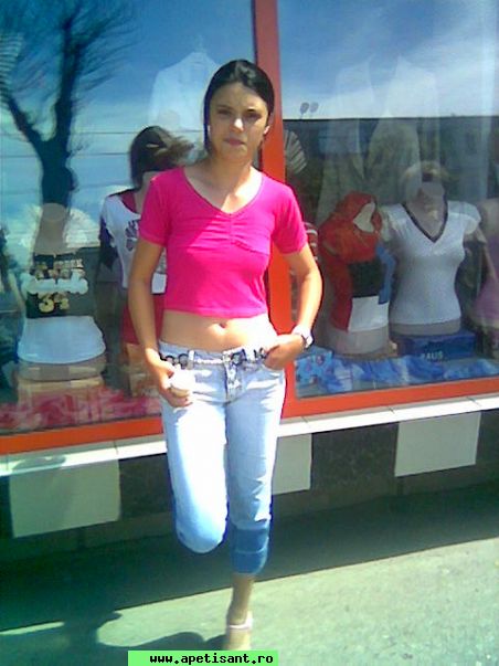 fete singure botoșani