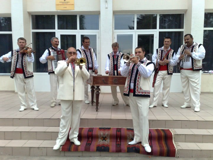 cum se masturbeaza barbatii