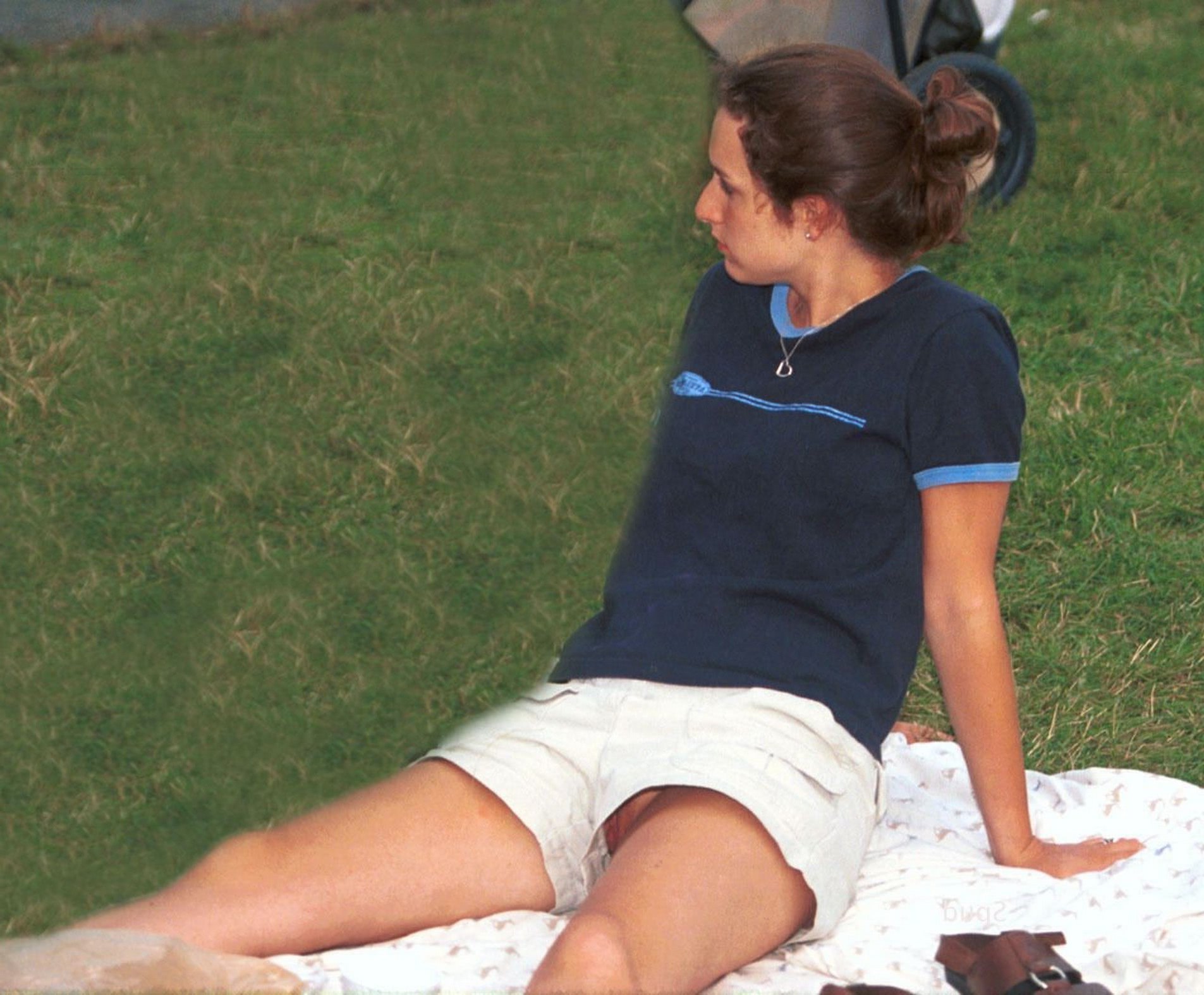 imagini fete dezbracate romania