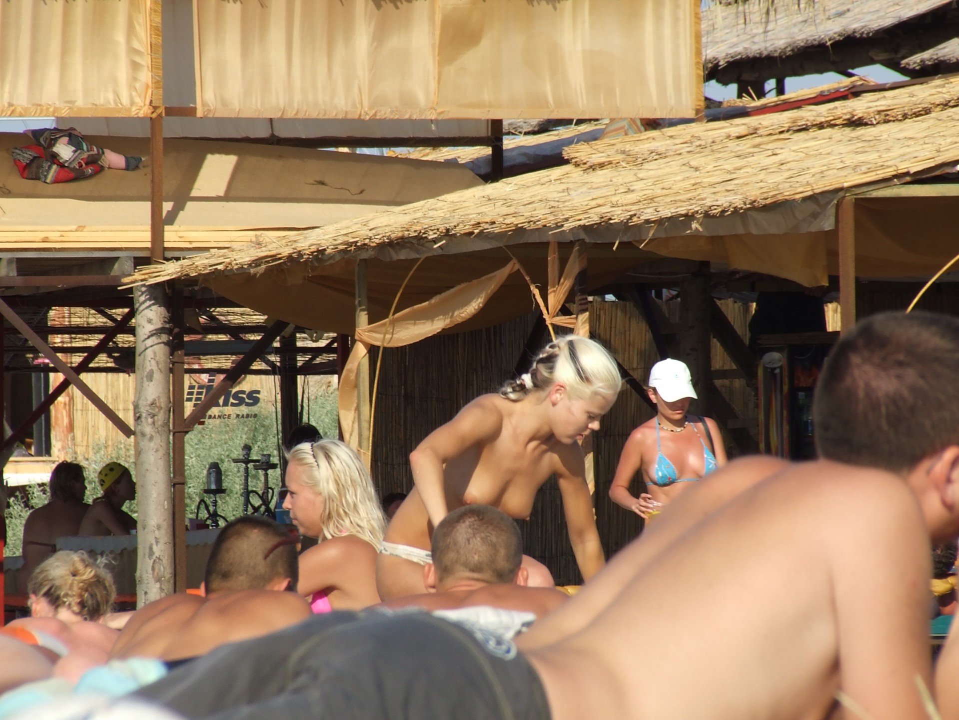 futut in pizda goala la plaja