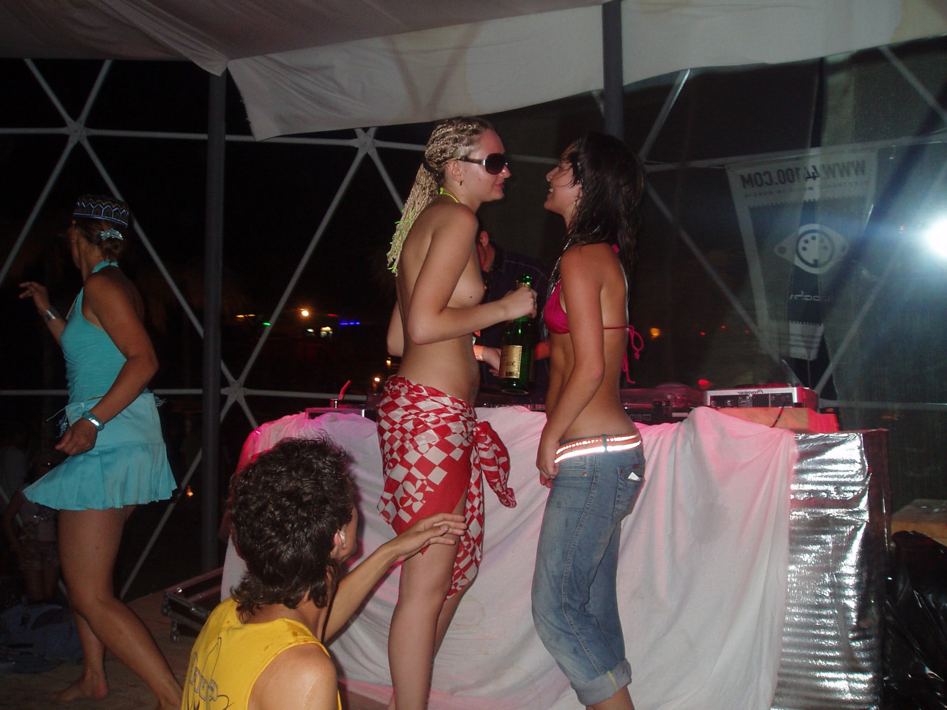 nud le vezi pizda jpg nud le vezi pizda