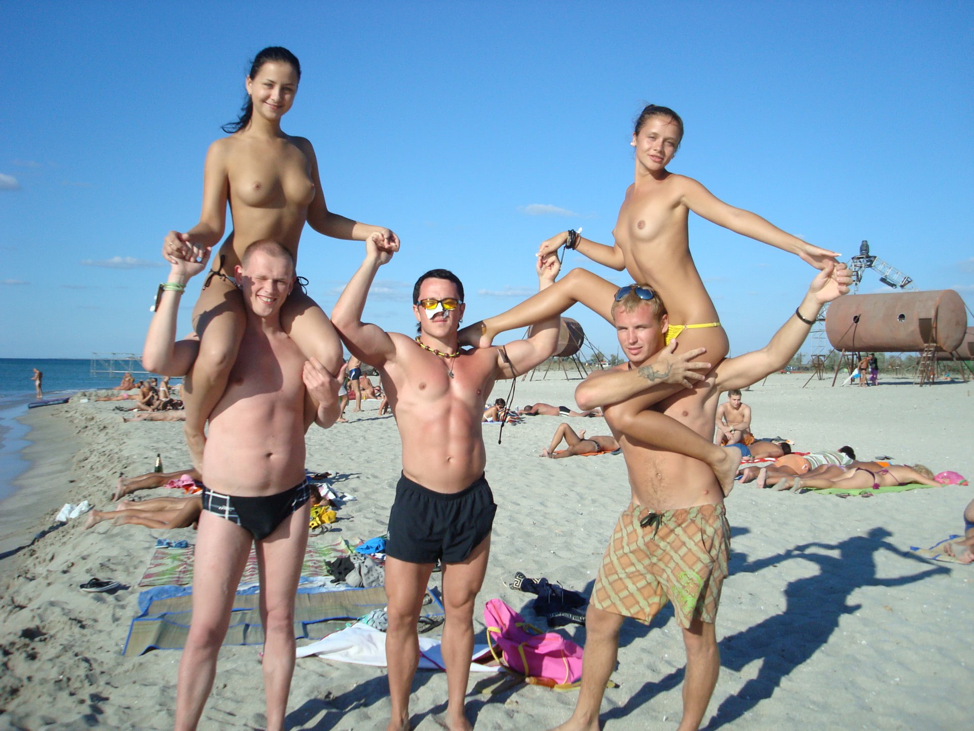 petrecere cu fete goale bucuresti jpg petrecere cu fete goale bucuresti