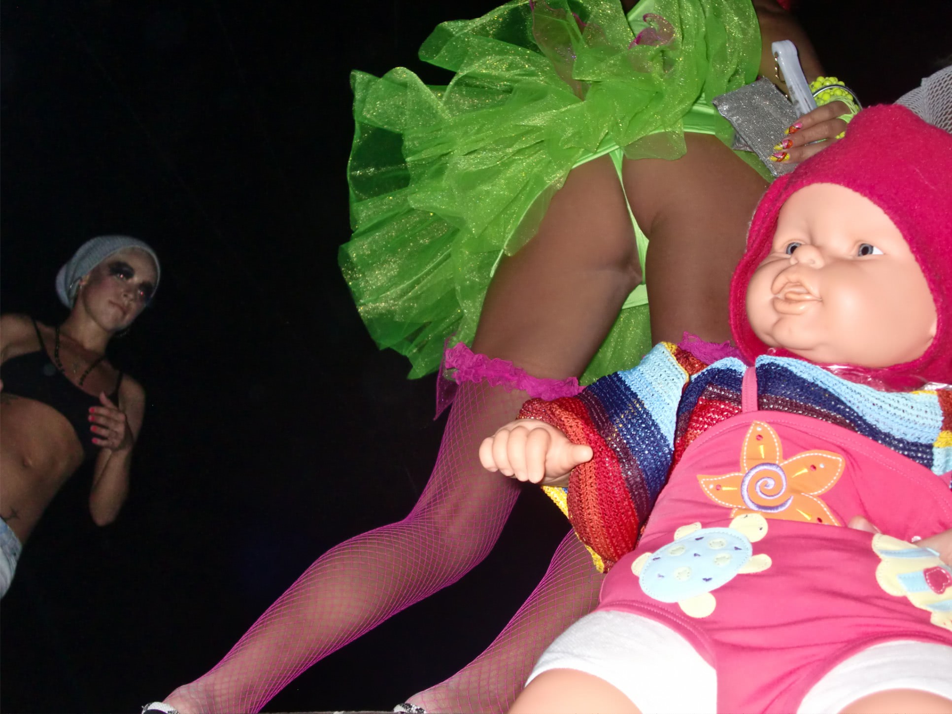 petrecere cu fete goale chat