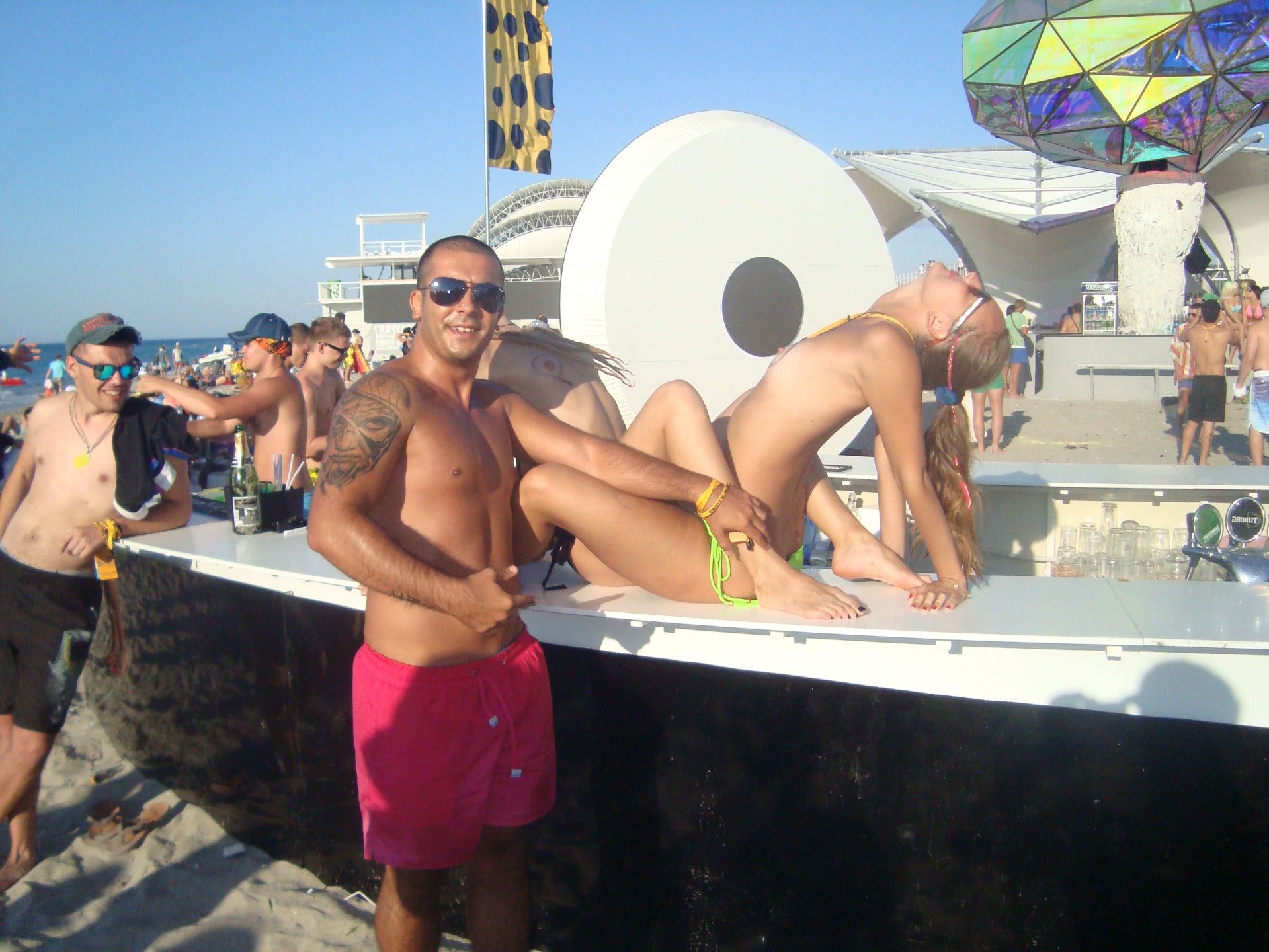 petrecere cu fete goale goala