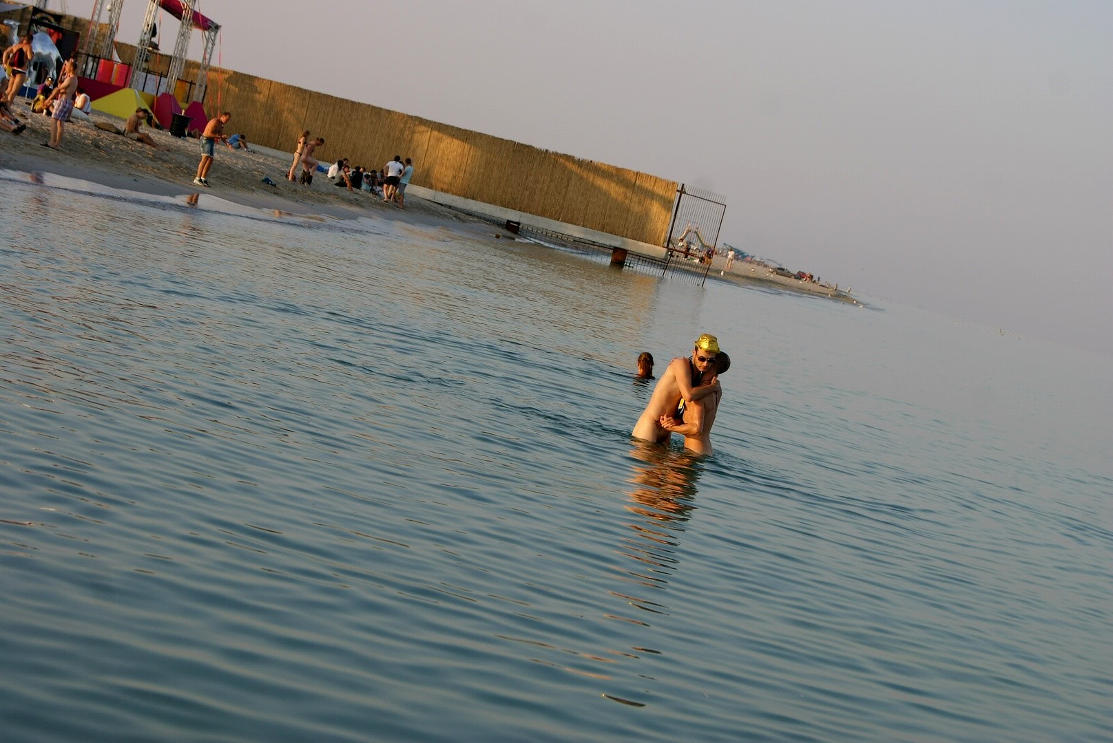 petrecere cu fete goale poze